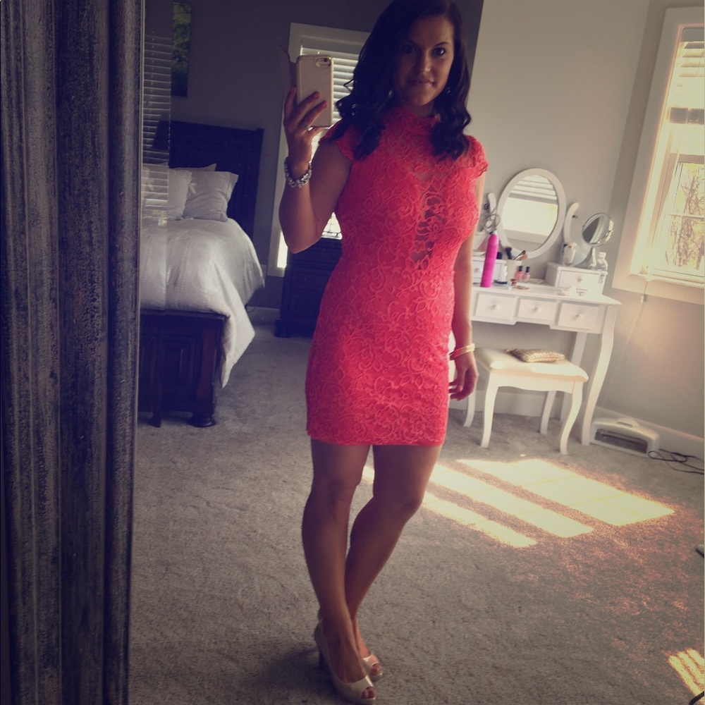 NWT Bebe Gwen Lace dress